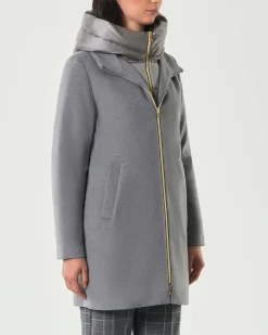 Cappotto grigio Emme Marella in tessuto diagonale con pettorina e cappuccio imbottiti in nylon removibili