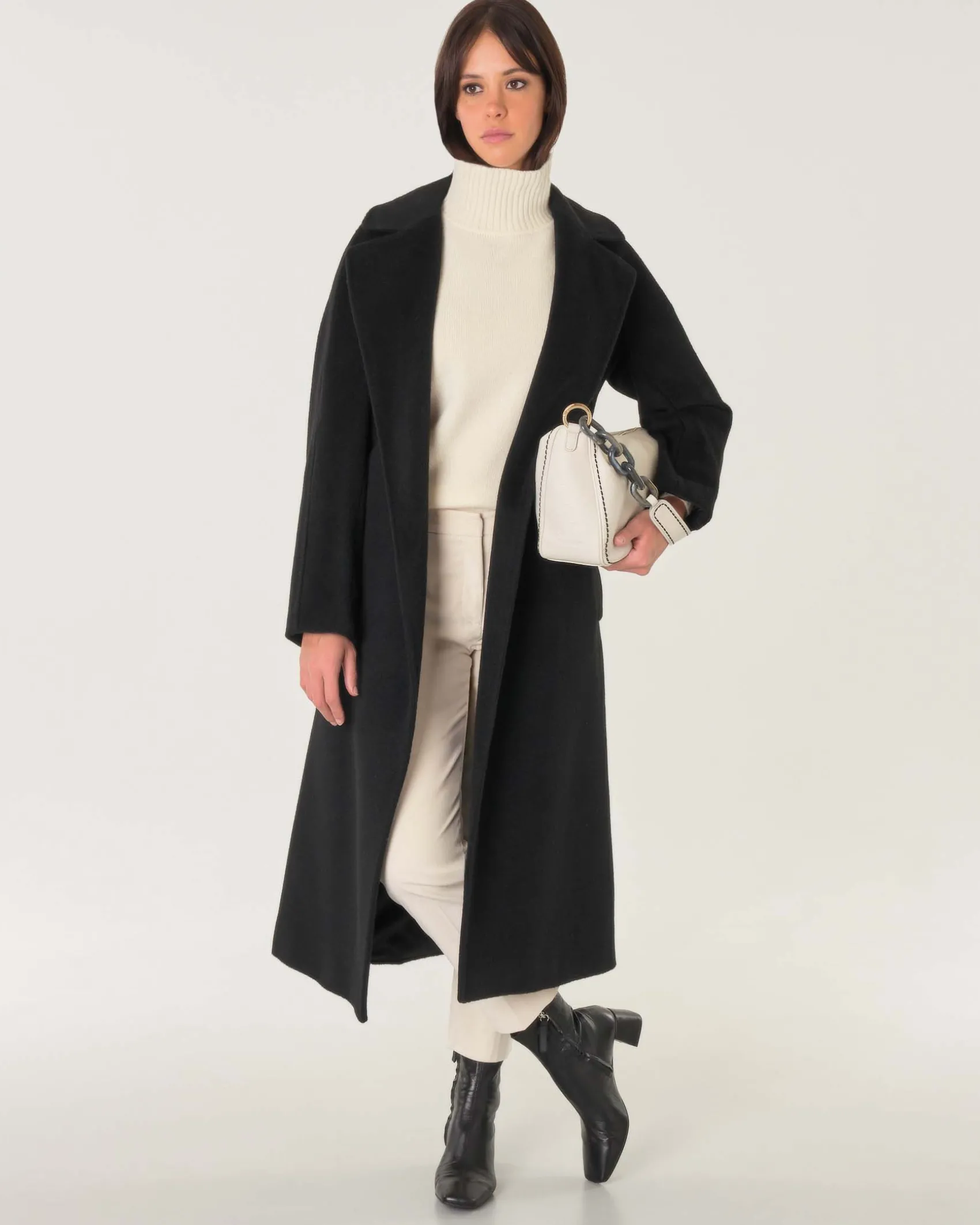 Cappotto lungo a vestaglia nero in lana mohair e alpaca con rever ampio