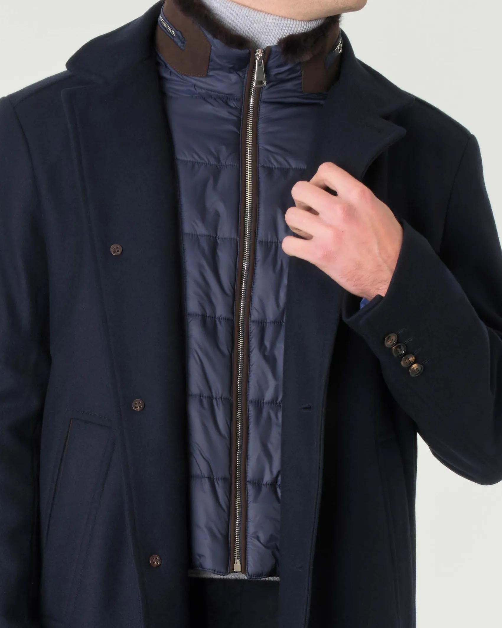 Cappotto Pellizzari blu in panno idrorepellente di misto lana e cashmere con pettorina rimovibile