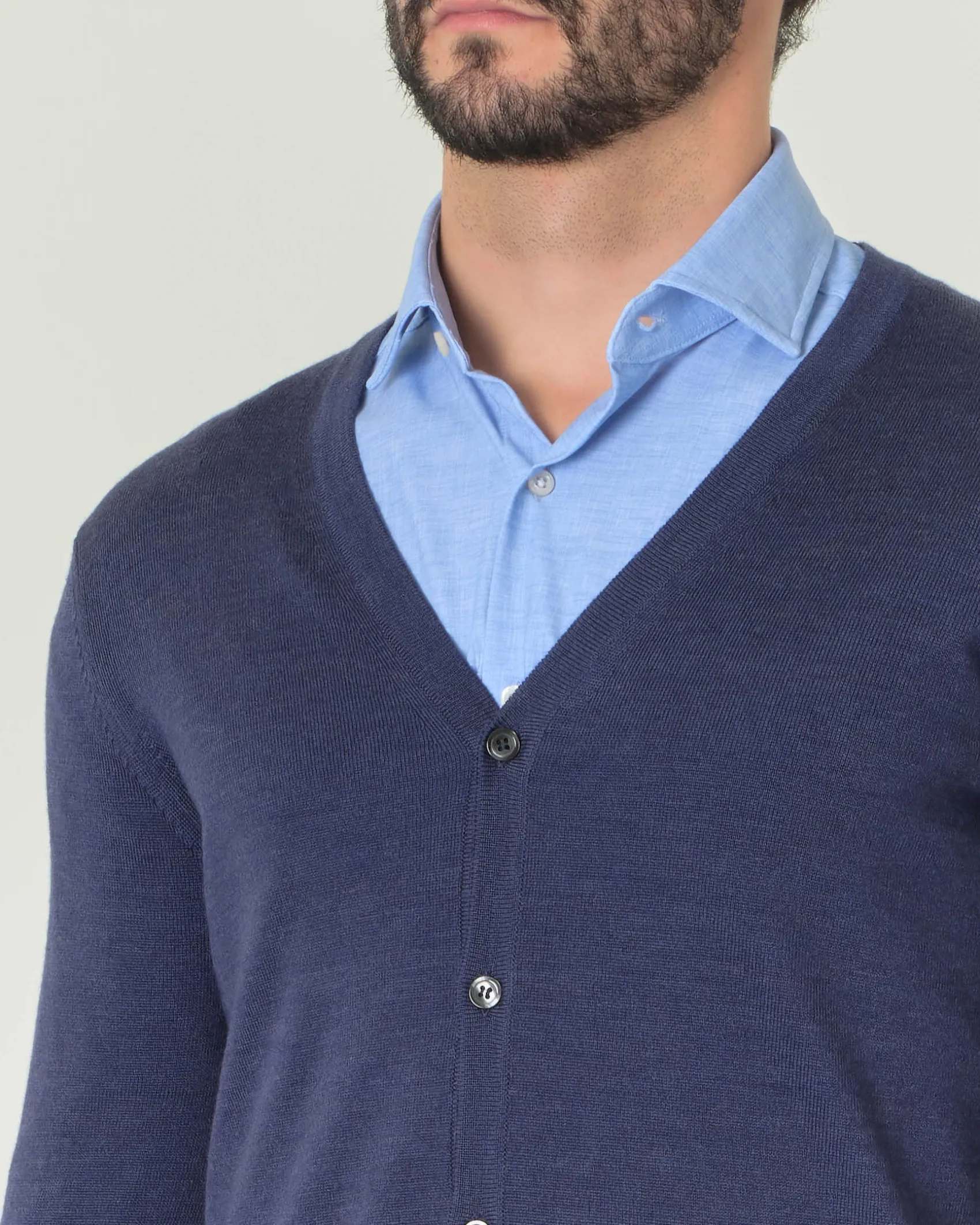 Cardigan Pellizzari blu melange in pura lana merino con chiusura a bottoni