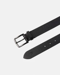 Cintura Calvin Klein Jeans nera in pelle martellata con fibbia in tono
