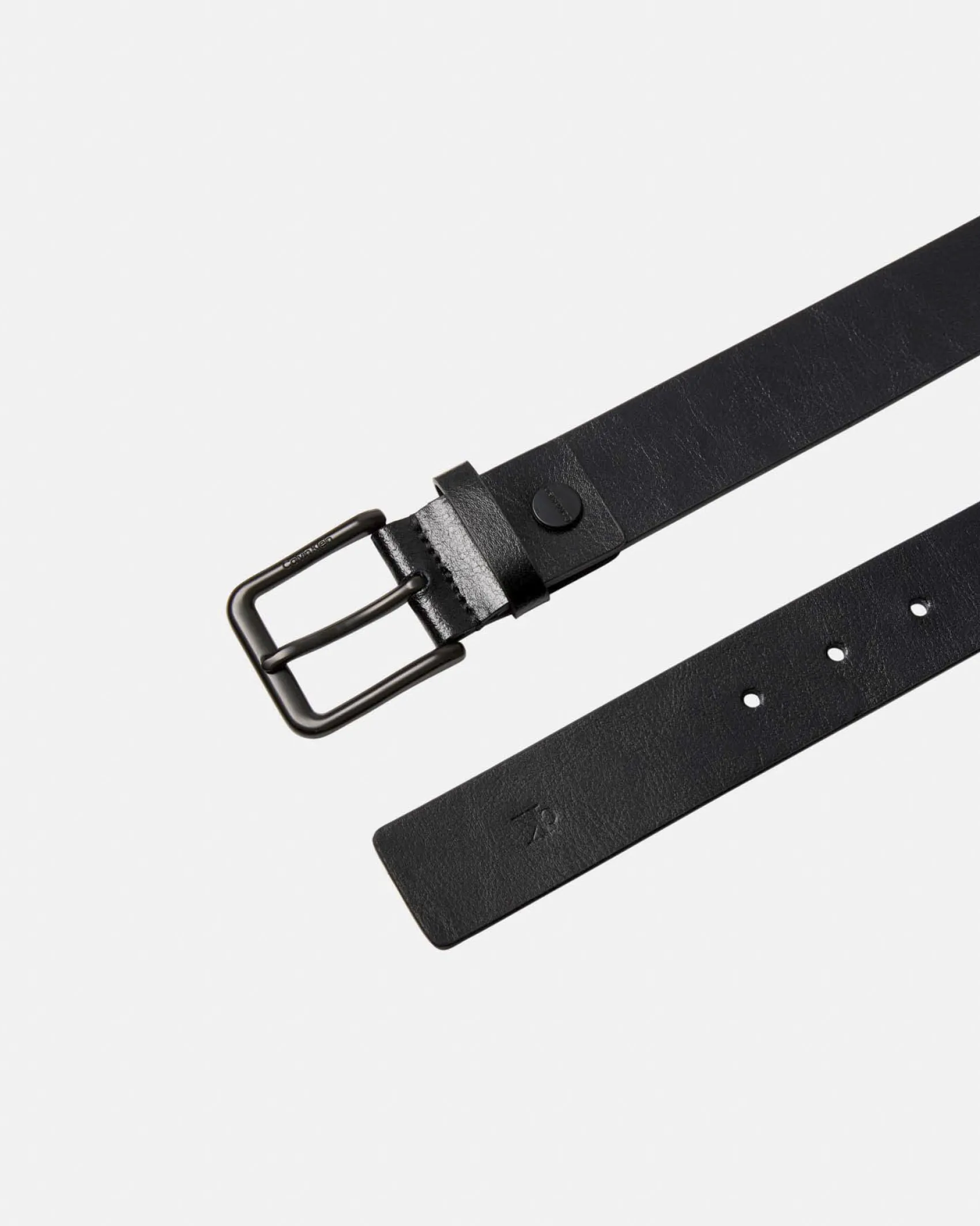 Cintura Calvin Klein Jeans nera in pelle con fibbia in tono
