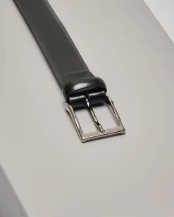 Cintura nera in pelle lucida
