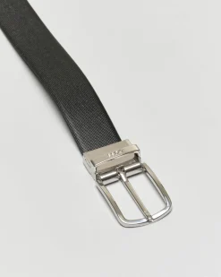 Cintura nera in pelle saffiano reversibile in pelle liscia