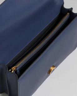 Classic Love Bag One blu in pelle liscia con fibbia Love Birds dorata e tracolla a catena rimovibile
