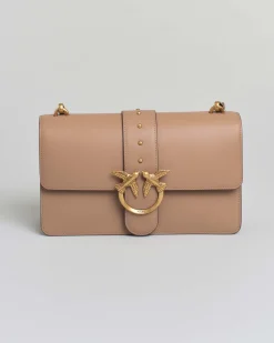 Classic Love Bag One color cammello in pelle liscia con fibbia Love Birds dorata e tracolla a catena rimovibile