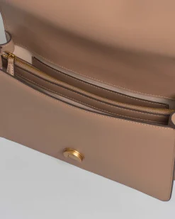 Classic Love Bag One color cammello in pelle liscia con fibbia Love Birds dorata e tracolla a catena rimovibile