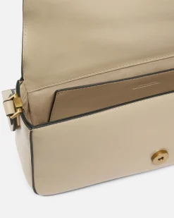 Classic Love Bag Slouchy in pelle beige con tracolla spessa e fibbia Love Birds dorata