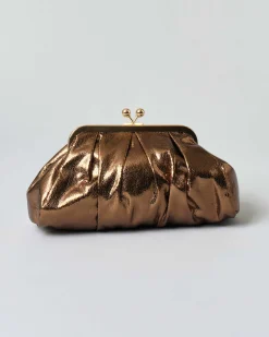 Clutch color bronzo Anna Cecere in similpelle effetto metallizzato cracklè con chiusura a sfere a scatto