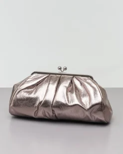 Clutch color peltro in similpelle effetto laminato con chiusura in metallo a sfere a scatto