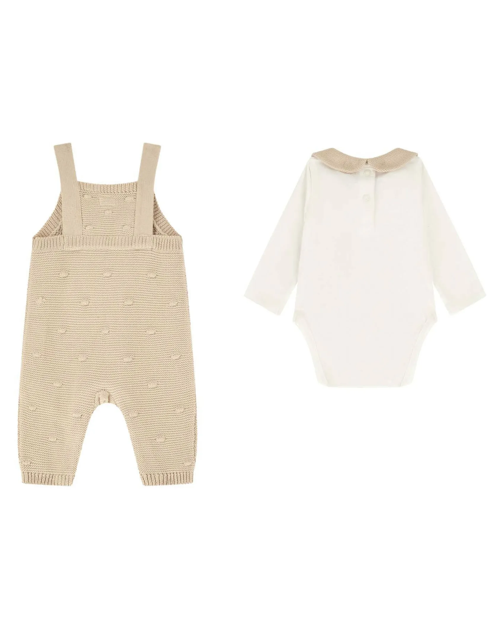 Completo Guess beige e bianco con salopette tricot e body