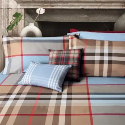 Copriletto trapuntato a una piazza a fantasia tartan azzurro e beige