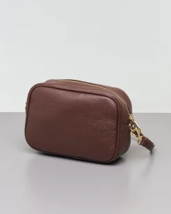Cross bag color moka in pelle effetto martellato