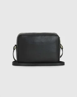 Cross bag nera in pelle effetto martellato con scritta logo dorata sul davanti