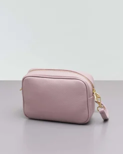 Cross bag rosa cipria in pelle effetto martellato