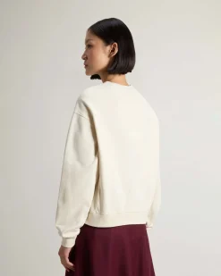 Felpa color latte Woolrich in cotone con scollo a giro e scritta logo stampata sul petto