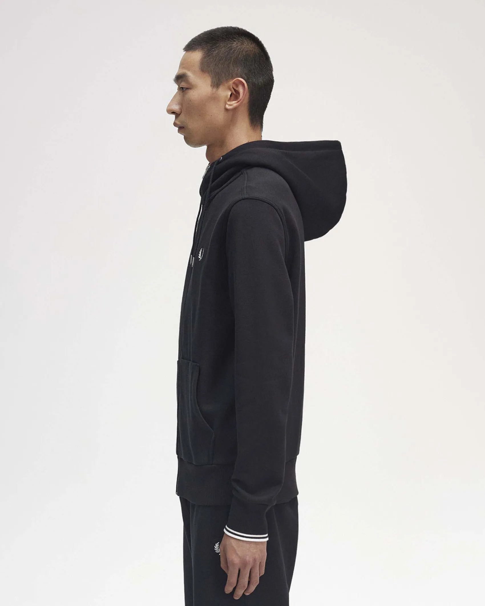 Felpa Fred Perry nera con cappuccio e chiusura zip