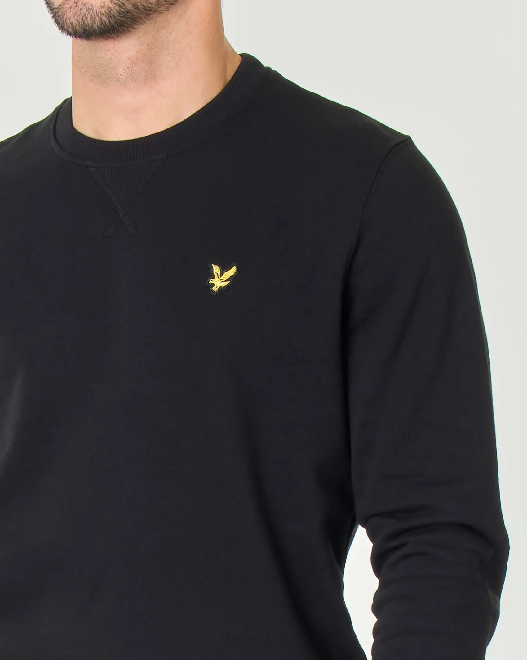 Felpa girocollo pesante Lyle & Scott nera con logo aquila gialla