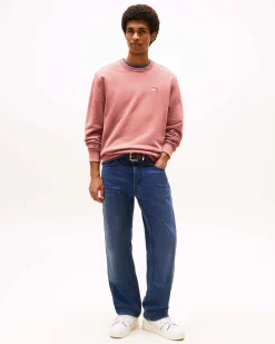 Felpa girocollo Tommy Jeans rosa con flag porta logo al petto