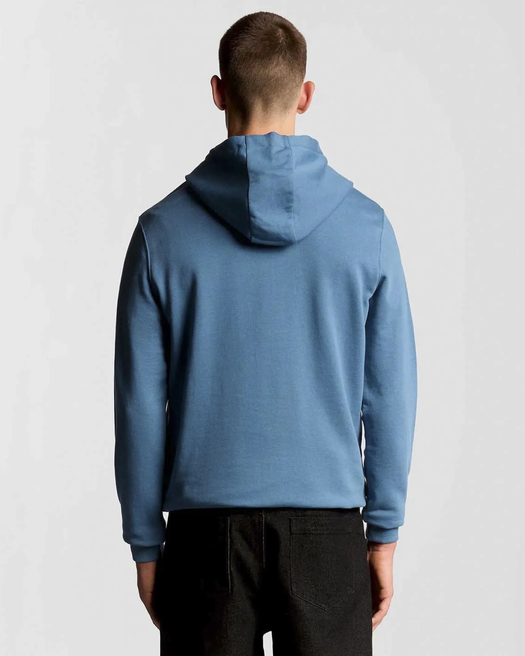 Felpa Lyle & Scott azzurra con cappuccio e tasche a marsupio
