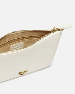 Flat Love bag in pelle liscia color avorio con tracolla removibile e logo dorato applicato