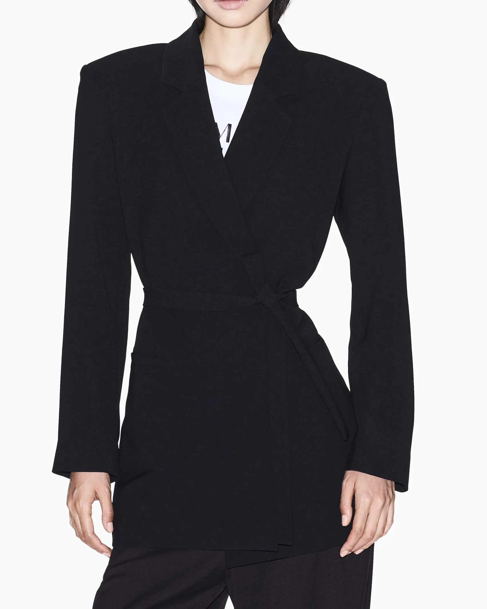 Giacca Armani Exchange nera in tessuto liscio con cintura annodata in vita