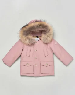 Giaccone Woolrich Artic Parka color malva con pelliccia removibile