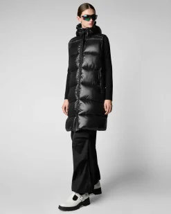 Gilet nero media lunghezza Save the duck modello Iria in tessuto effetto laccato con cappuccio e coulisse tono su tono