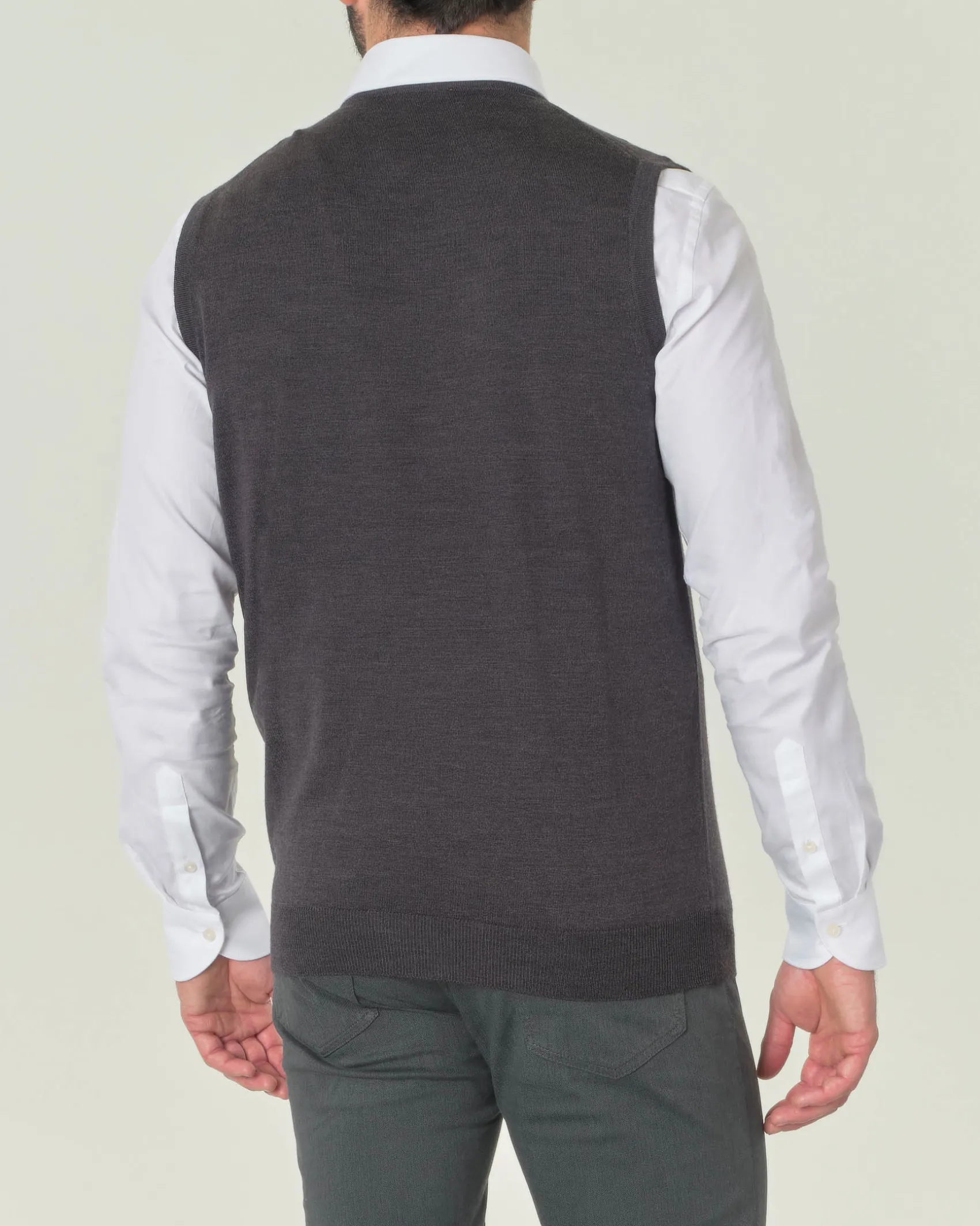 Gilet Pellizzari antracite in pura lana merino con scollo a V