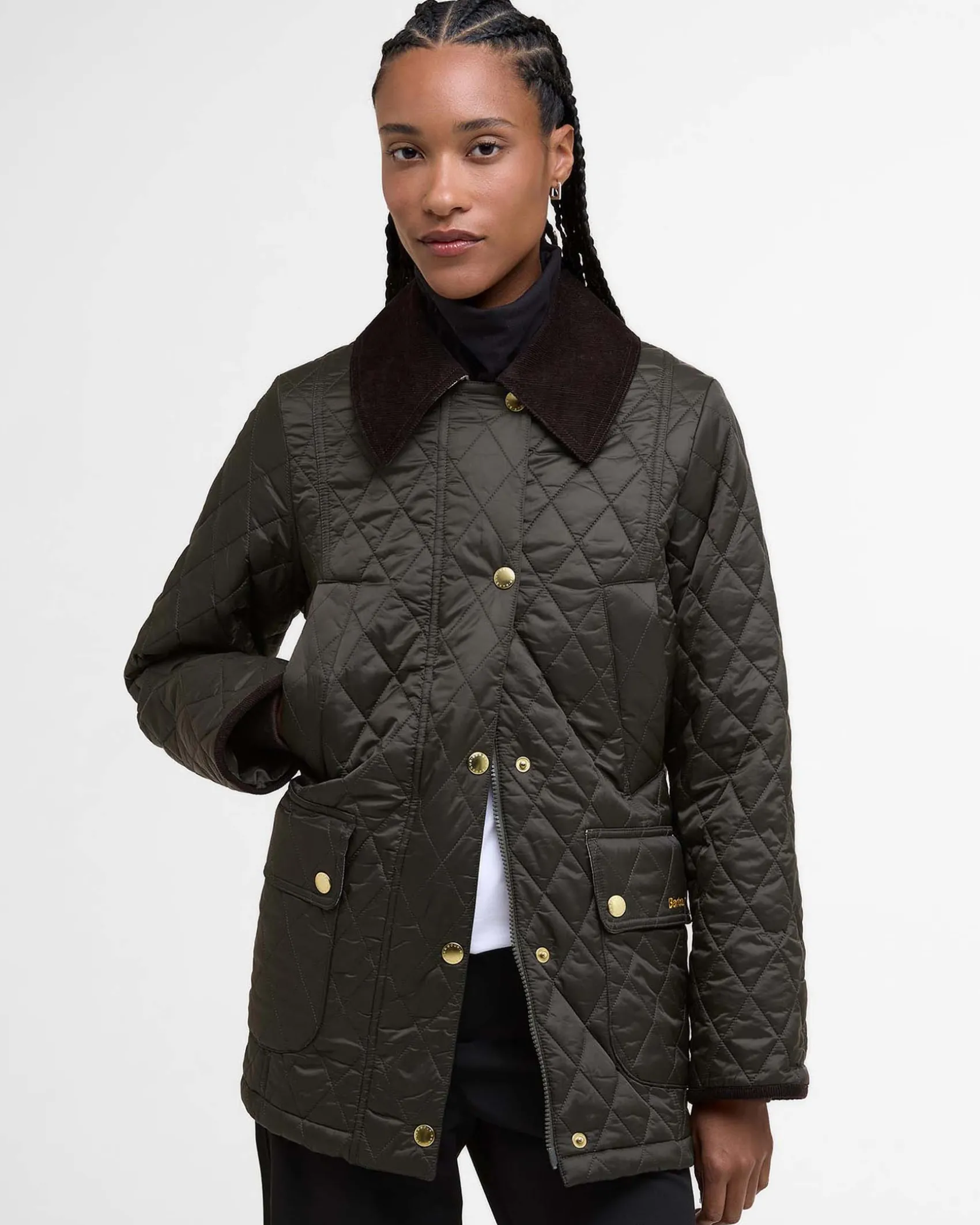 Giubbino Barbour Beadnell verde oliva in tessuto trapuntato con colletto marrone in velluto a costine