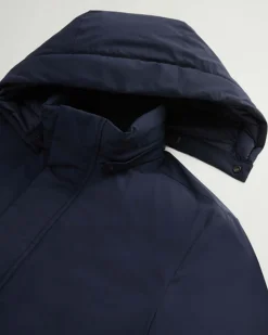 Giubbino blu Woolrich in tessuto stretch imbottito in piuma con cappuccio staccabile