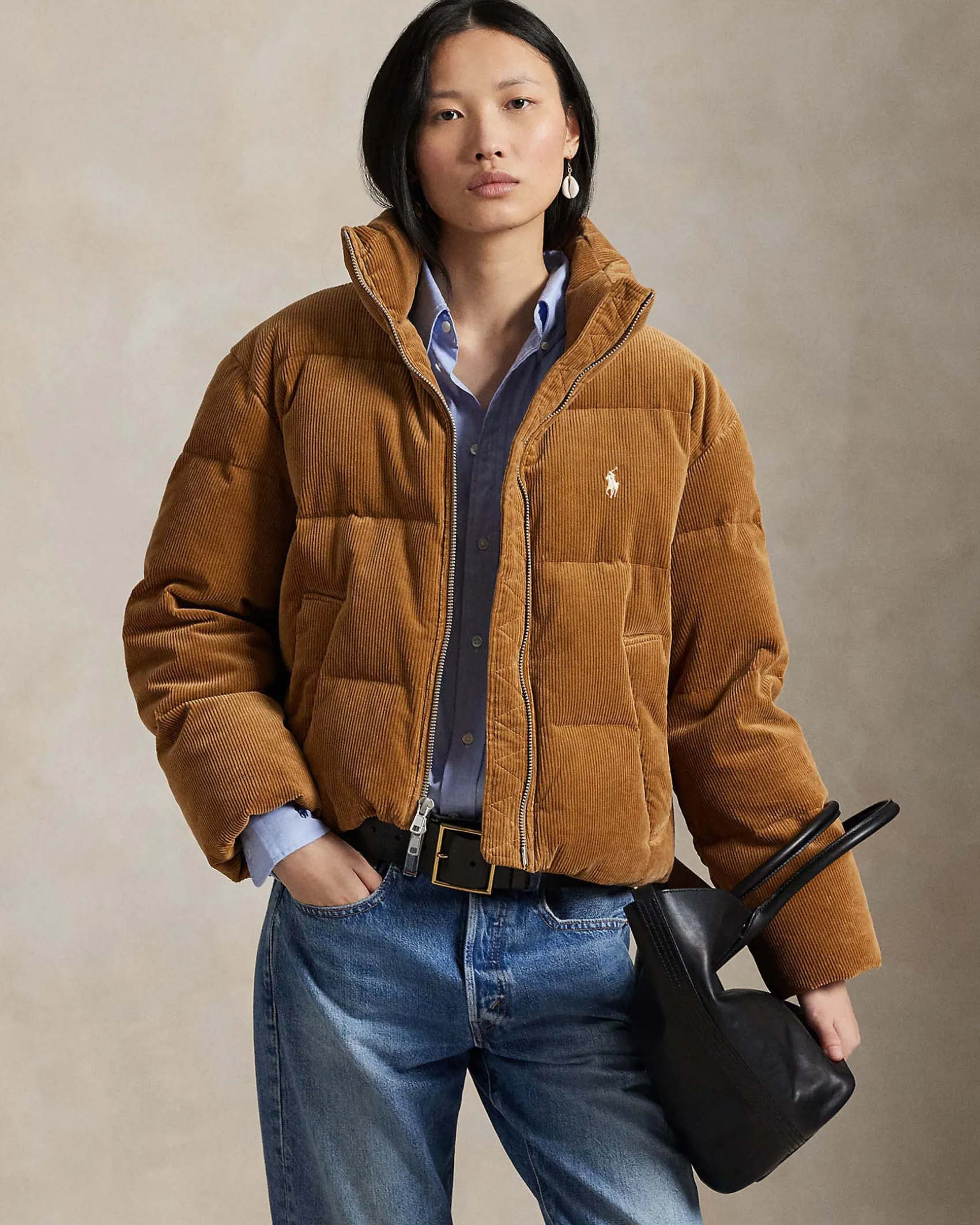 Giubbino color cammello Polo Ralph Lauren in velluto a coste di cotone con imbottitura in piuma d'oca e collo in piedi
