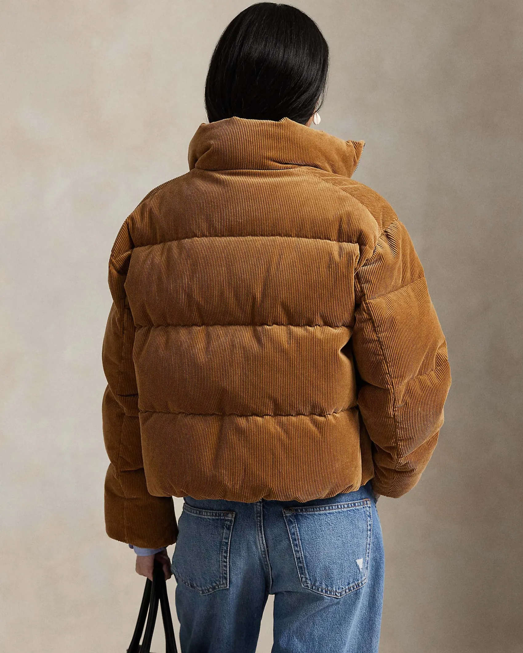 Giubbino color cammello Polo Ralph Lauren in velluto a coste di cotone con imbottitura in piuma d'oca e collo in piedi