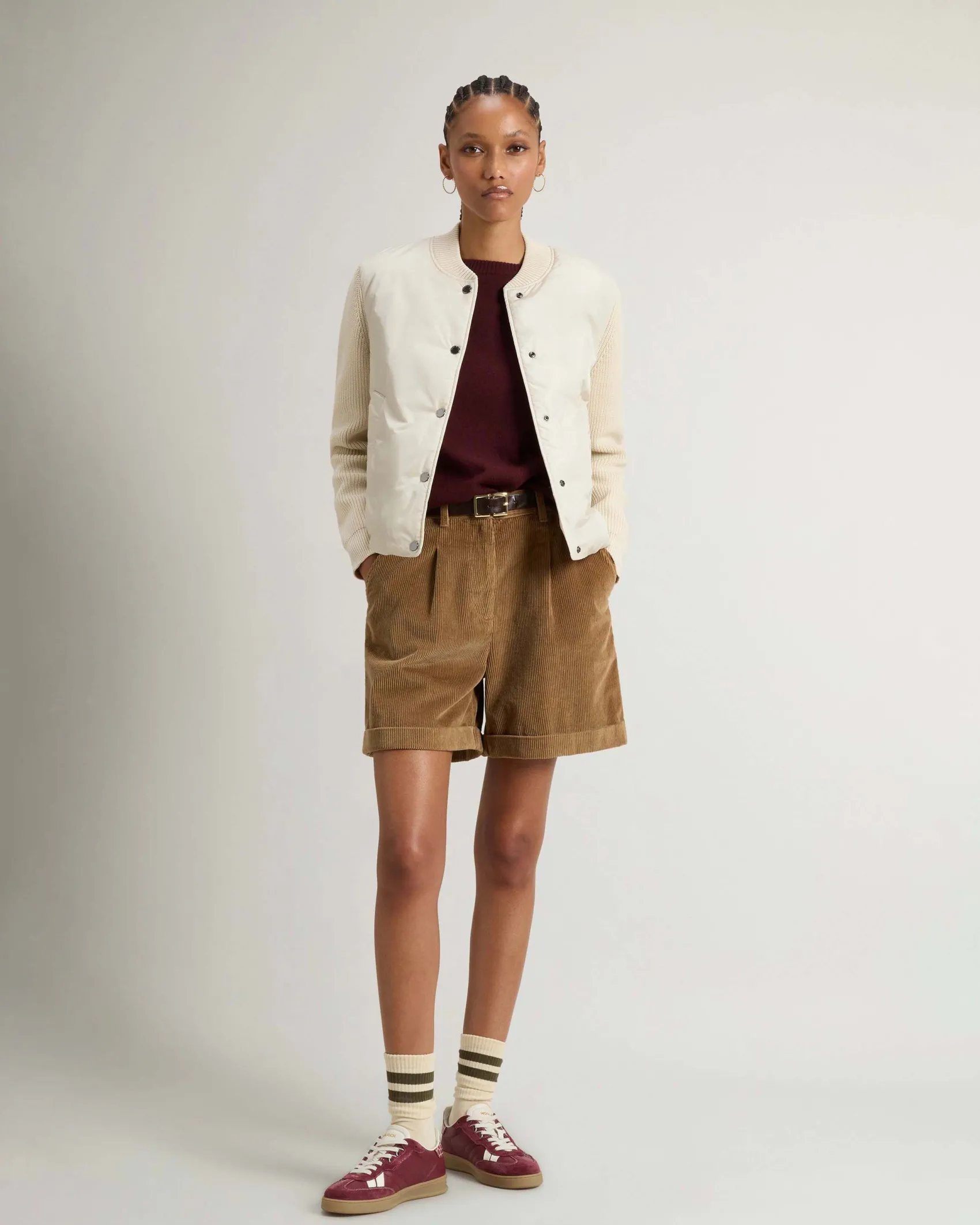 Giubbino color latte Woolrich cin nylon imbottito idrorepellente con maniche in maglia di misto viscosa a coste