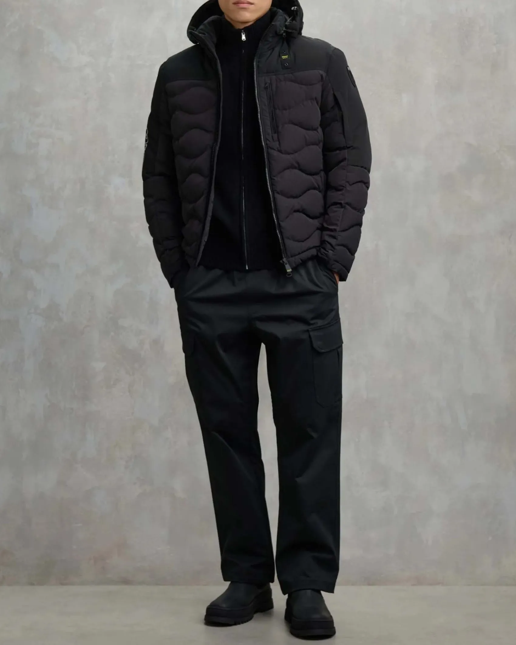 Giubbino Ferwood Blauer nero in nylon crinkle e inserto in teslan con cappuccio staccabile