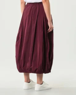 Gonna midi a palloncino bordeaux Jurerê con elastico inserito al fondo e tasca sul fianco con patta