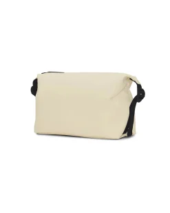 Hilo Wash Bag beige in tessuto impermeabile effetto gommato con cinturini regolabili