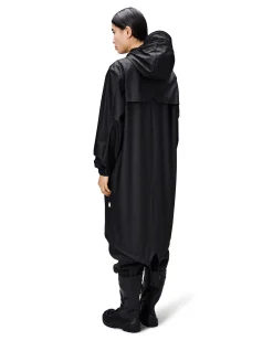 Impermeabile Fishtail Parka nero con fondo posteriore più lungo a coda con cappuccio