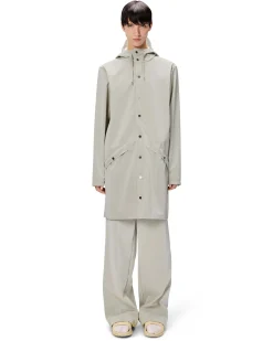 Impermeabile Long Jacket color gesso metallizzato con cappuccio dalla finitura metallica