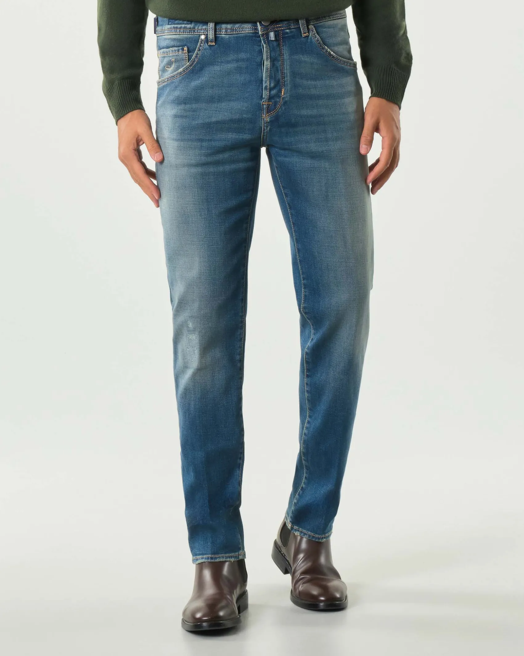 Jeans Jacob Cohen Scott carrot-fit in cotone stretch lavaggio chiaro stone washed con micro abrasioni