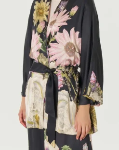 Kimono lungo Daisy nero in tessuto satin e chiusura con cintura