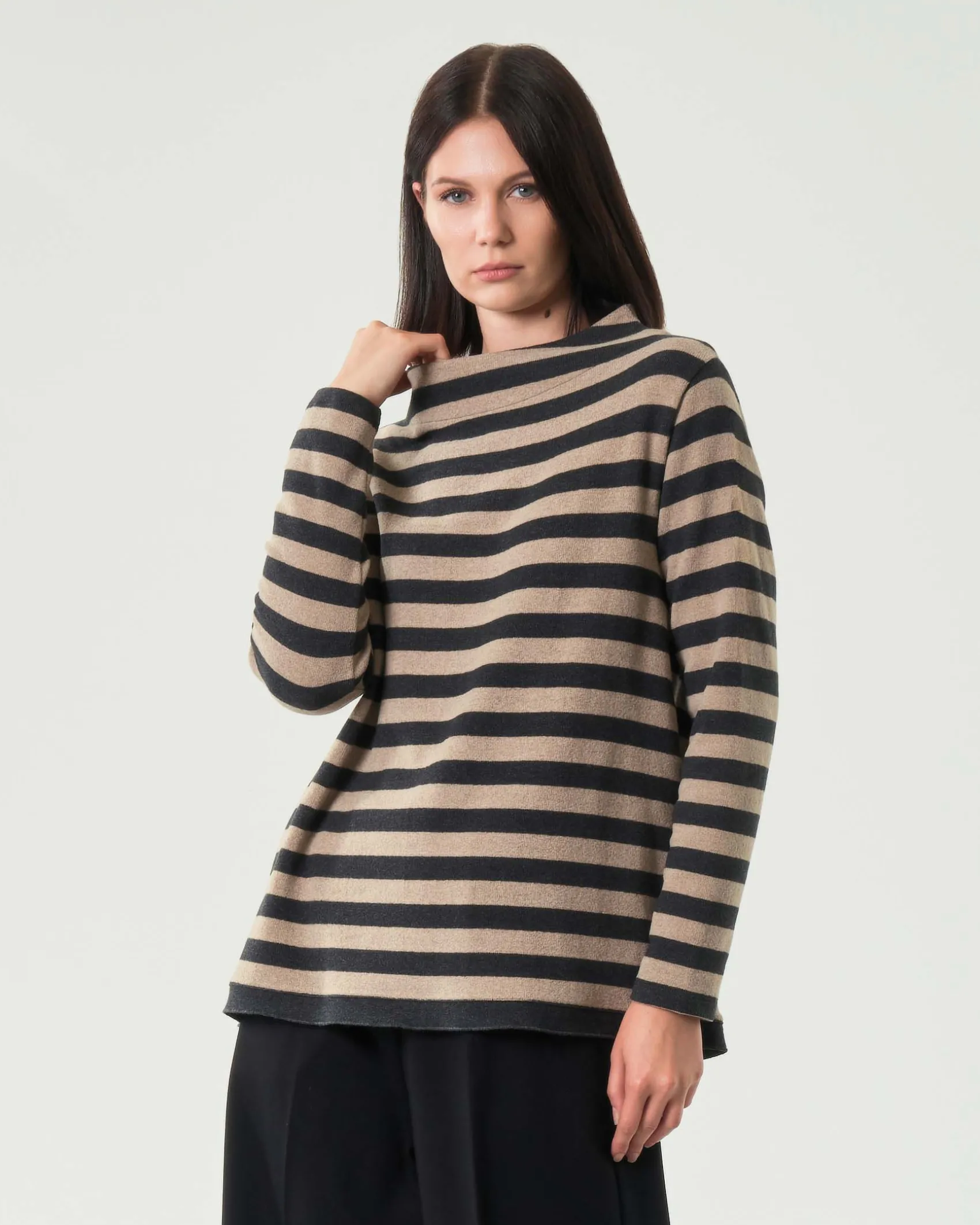 Maglia beige a righe grigio antracite Jurerê in misto cotone con colletto a cratere