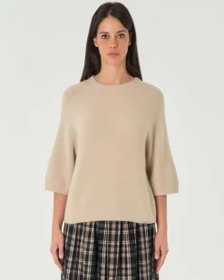 Maglia beige in misto mohair con maniche corte al gomito