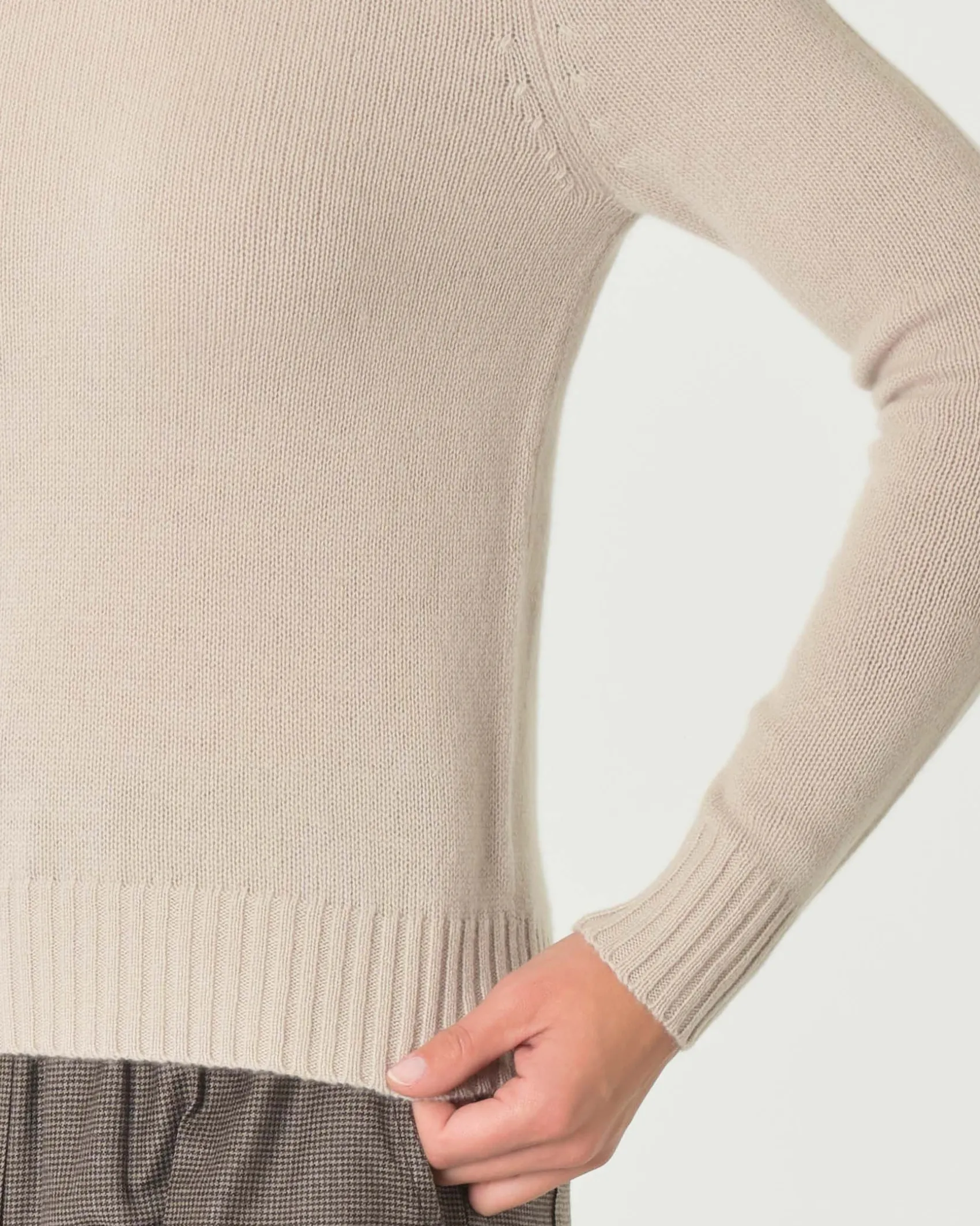 Maglia beige melange girocollo in puro cashmere