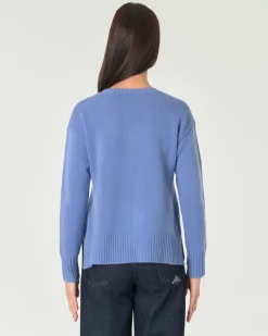 Maglia color denim in pura lana con lavorazione cardata verticale