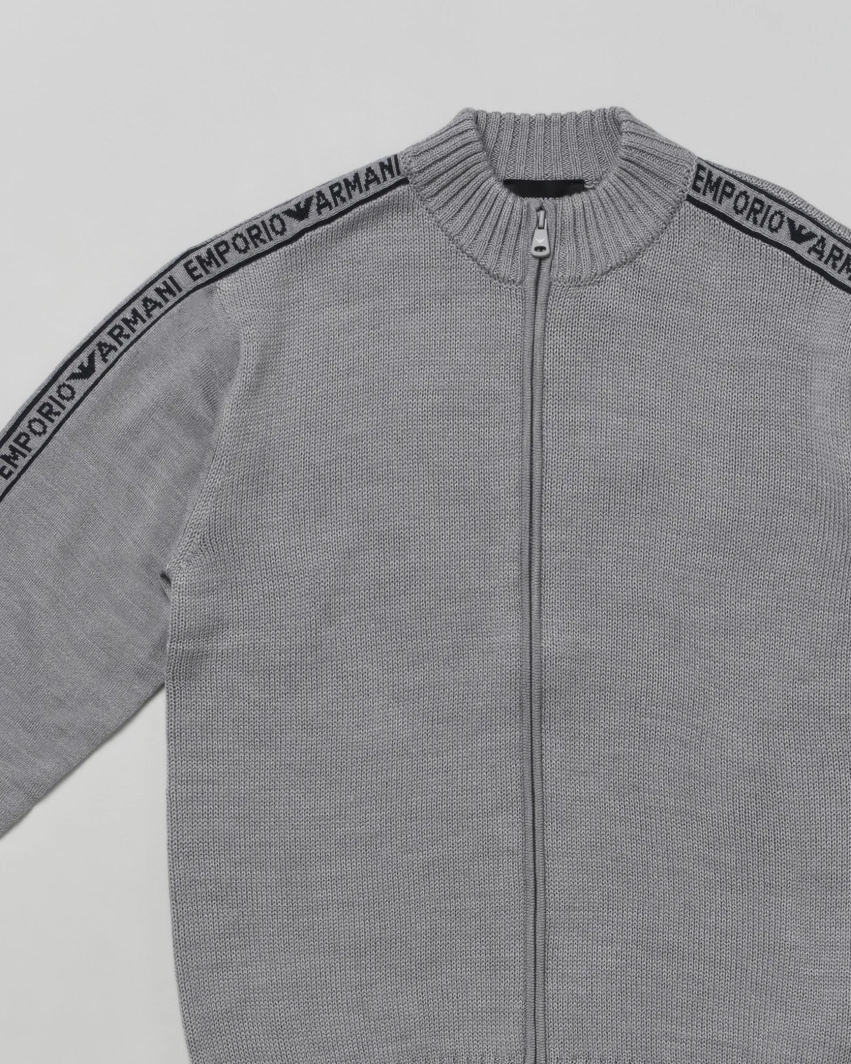Maglia Emporio Armani lana grigia con zip e bande logate