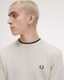 Maglia Fred Perry color panna girocollo in misto lana merino e cotone con logo blu