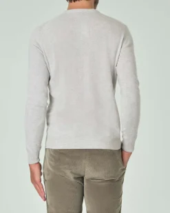 Maglia girocollo Ashki.i color perla in misto lana e cachemire