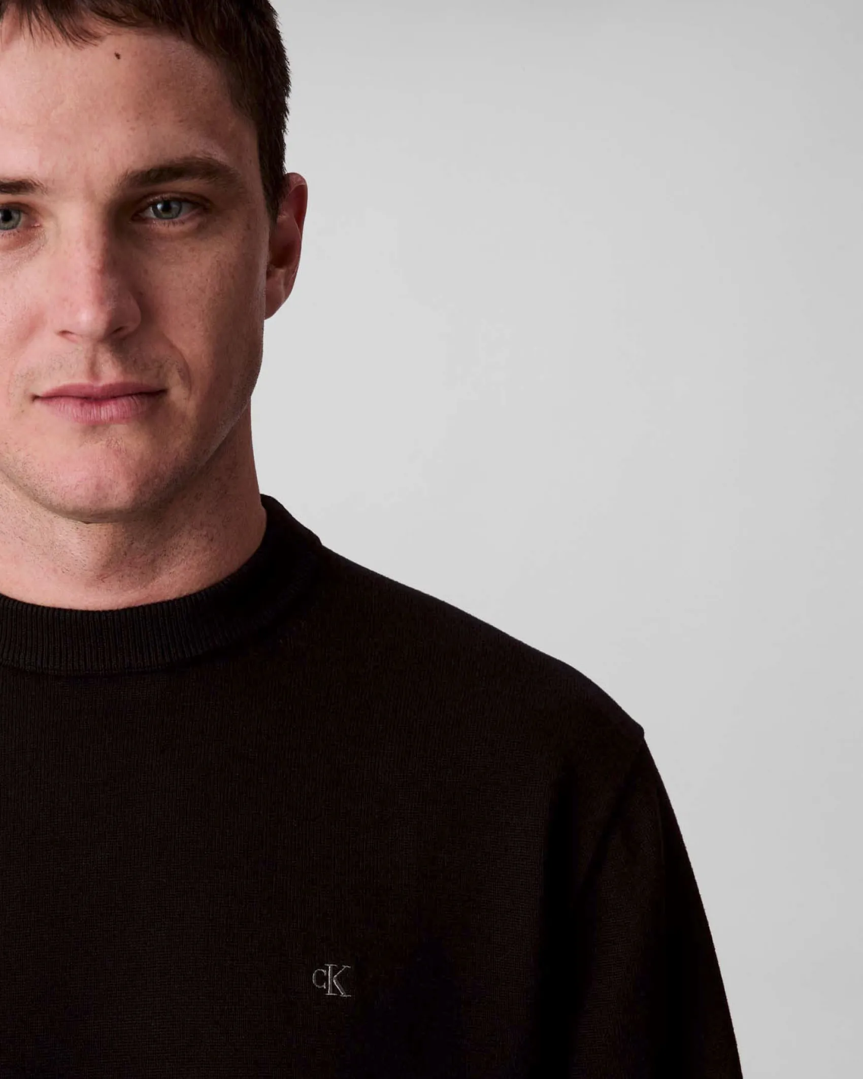 Maglia girocollo Calvin Klein Jeans nera in puro cotone