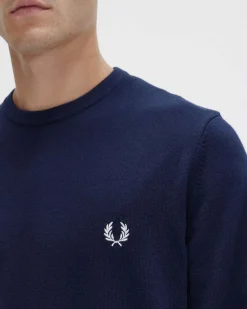 Maglia girocollo Fred Perry blu in misto lana merino e cotone con logo bianco